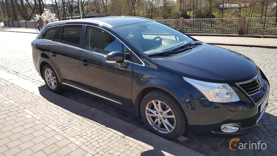 Toyota Avensis Avensis Kombi 2.0 Premium Multidrive S 4