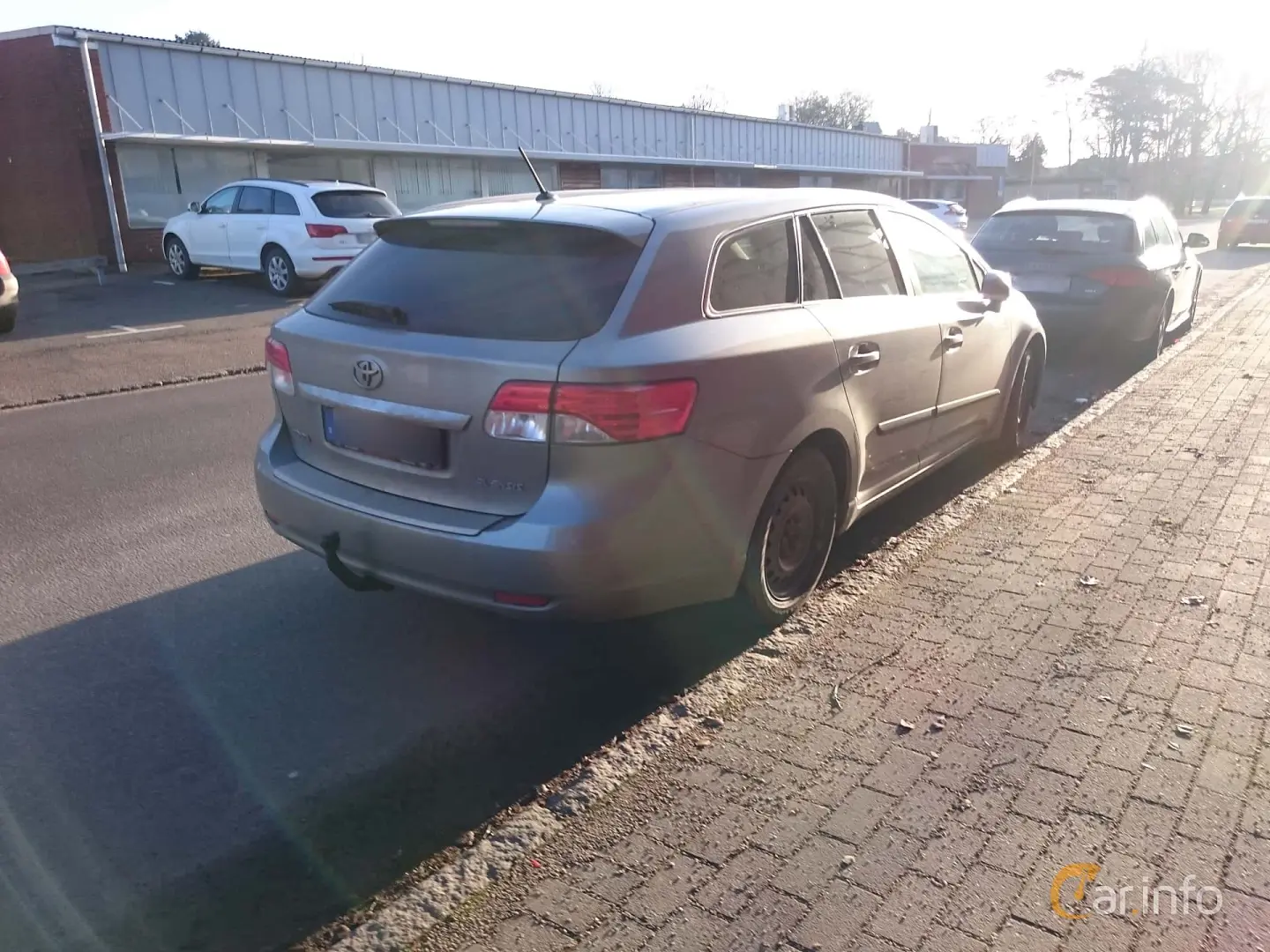 Toyota Avensis Avensis Kombi 2.0 Premium Multidrive S 6