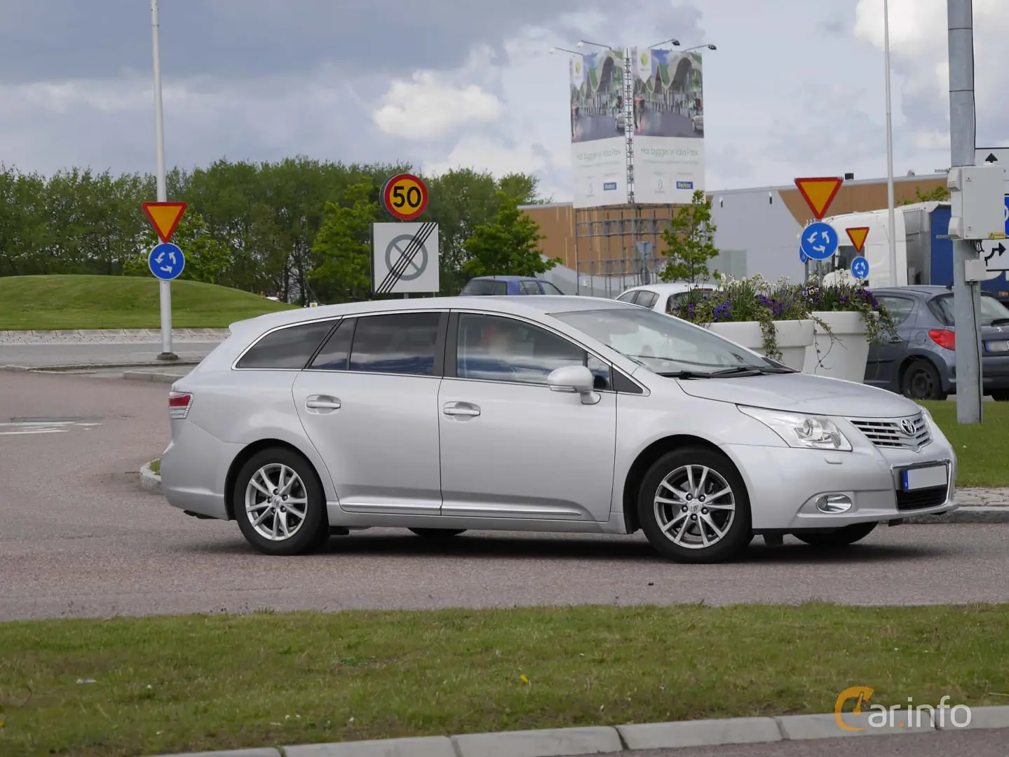 Toyota Avensis Avensis Kombi 2.0 Premium Multidrive S 5