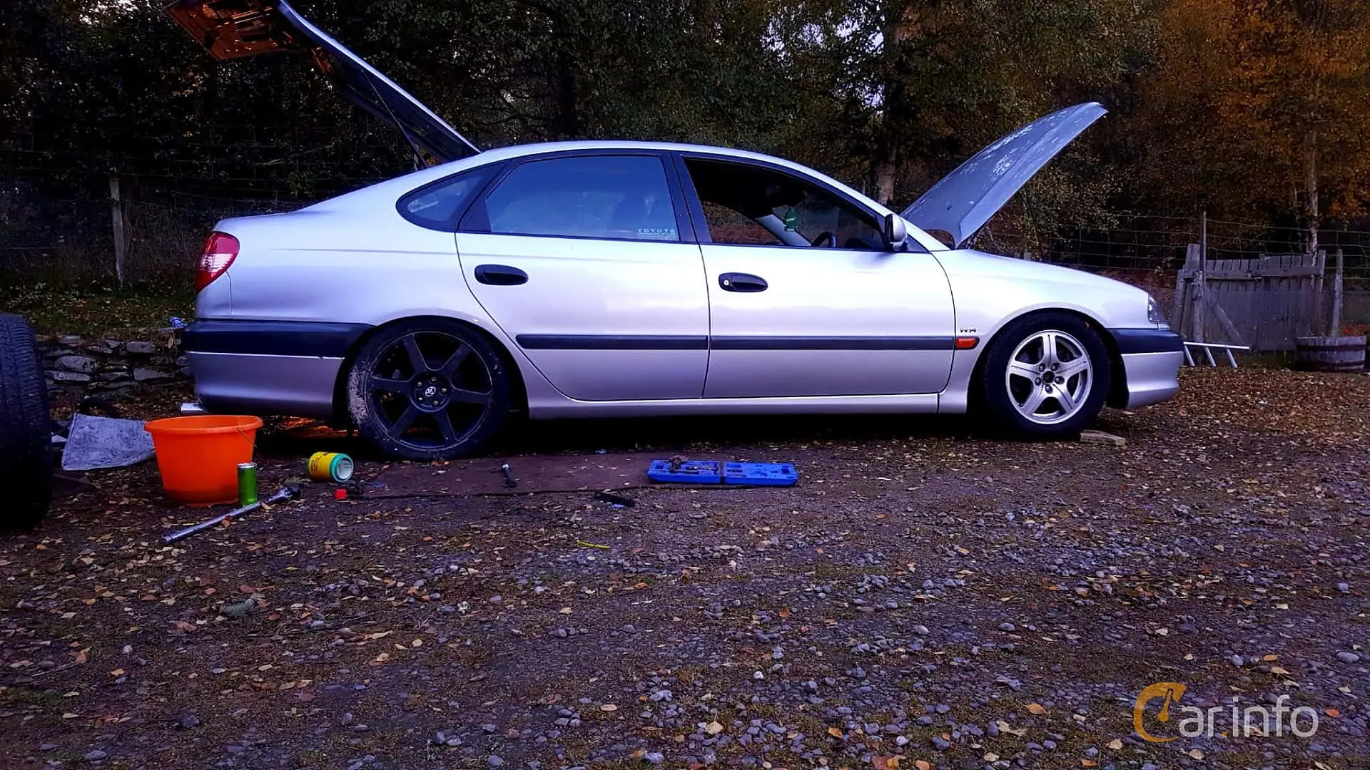 Toyota Avensis Avensis Liftback 1.6 5