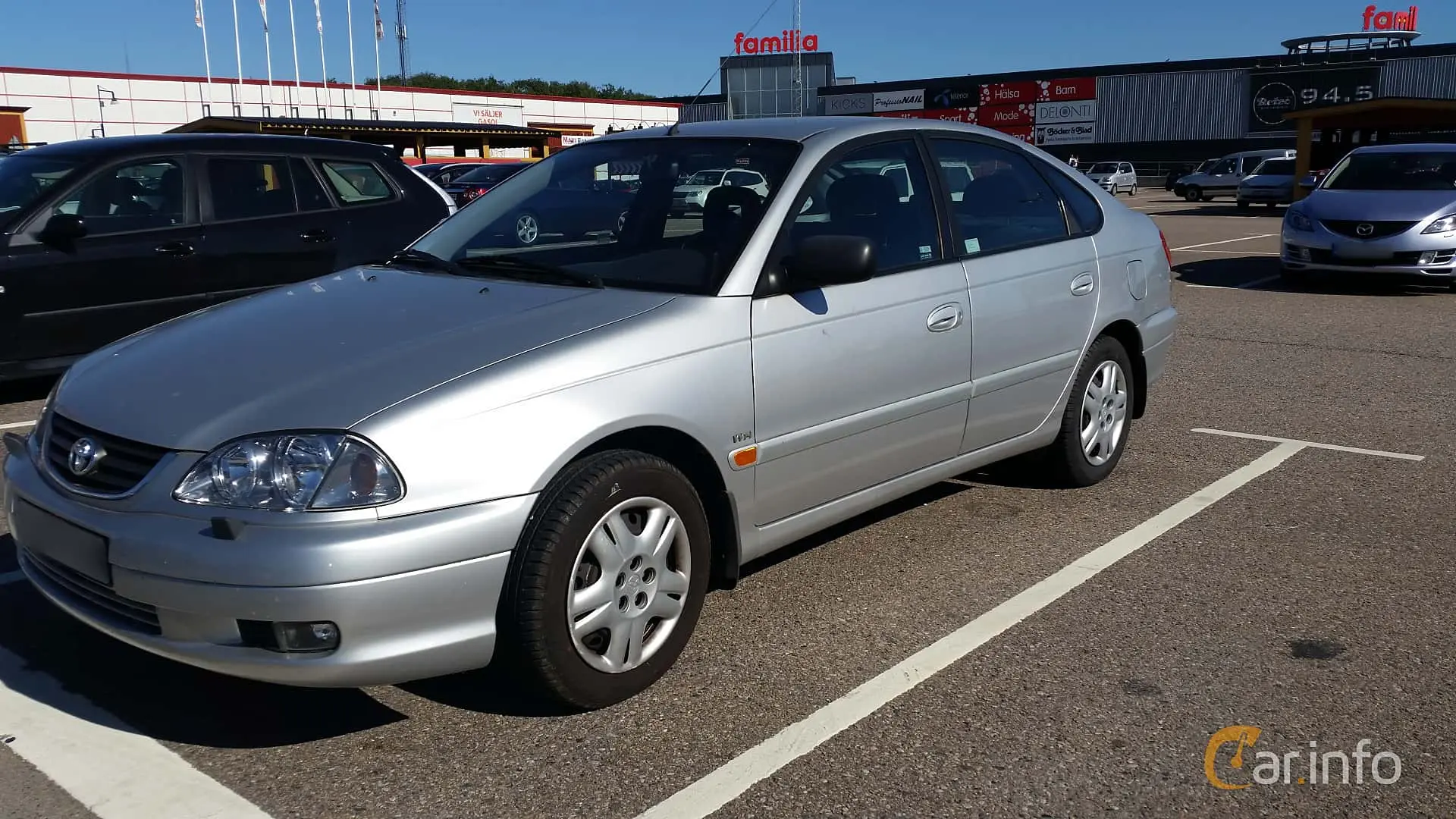 Toyota Avensis Avensis Liftback 1.6 3