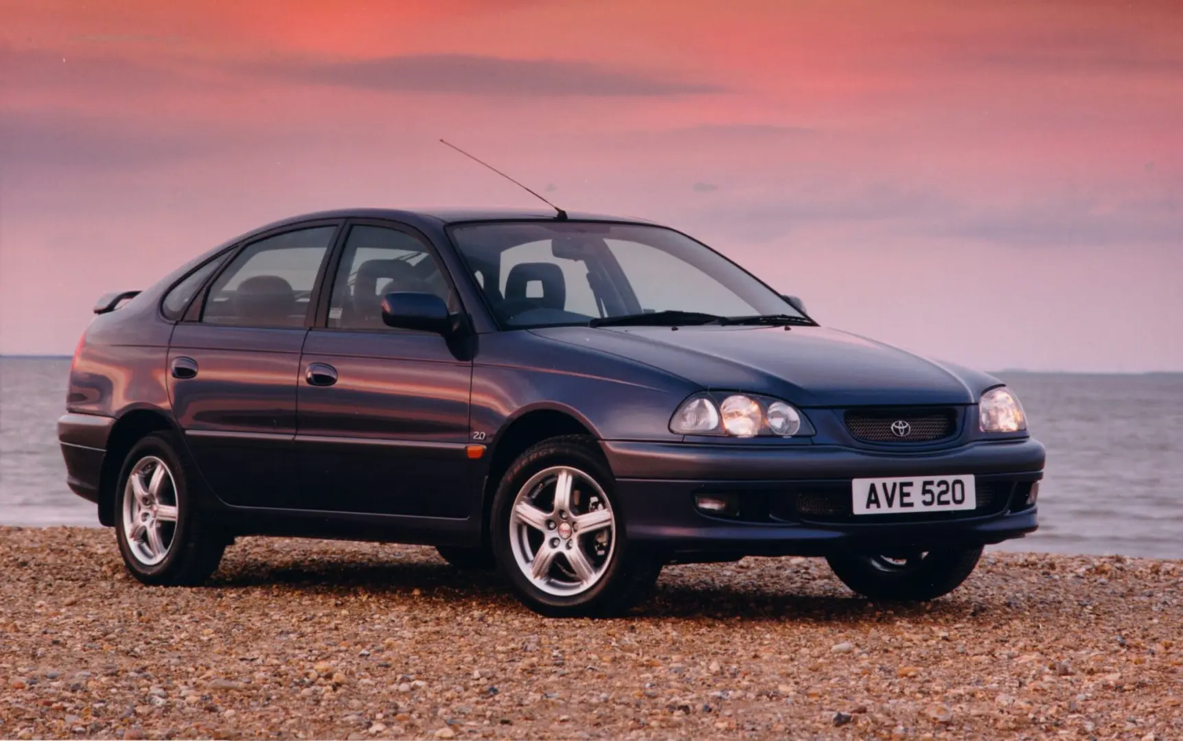 Toyota Avensis Avensis Liftback 1.6 3