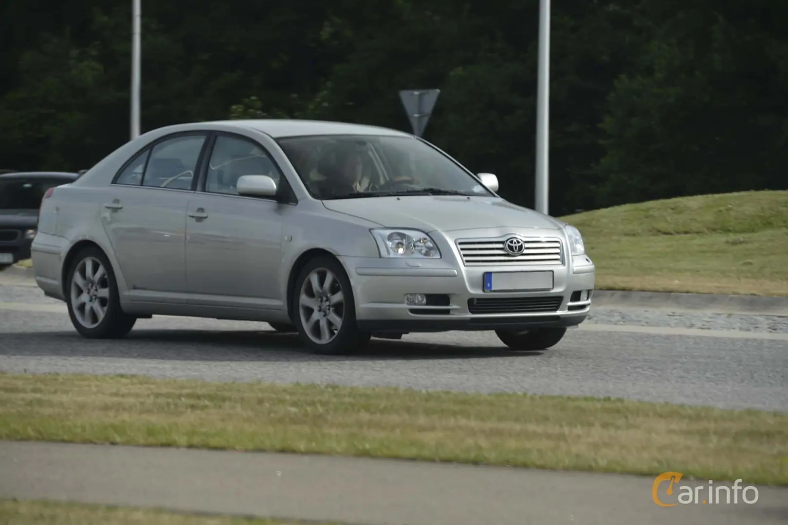 Toyota Avensis Avensis Liftback 1.6 2