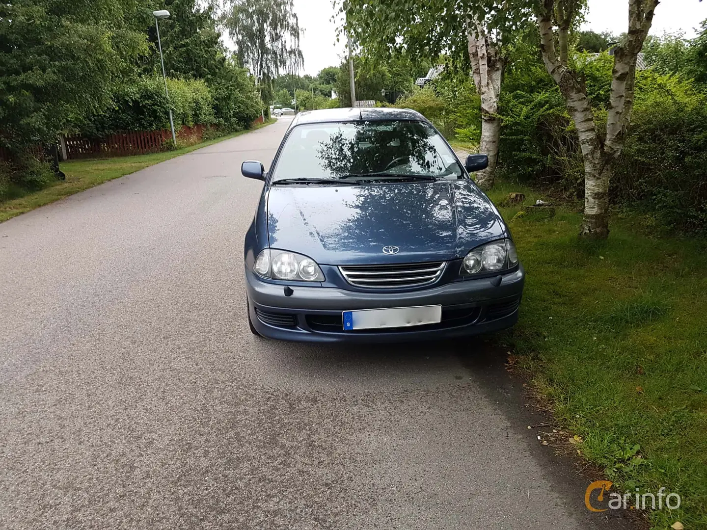 Toyota Avensis Avensis Liftback 1.6 3