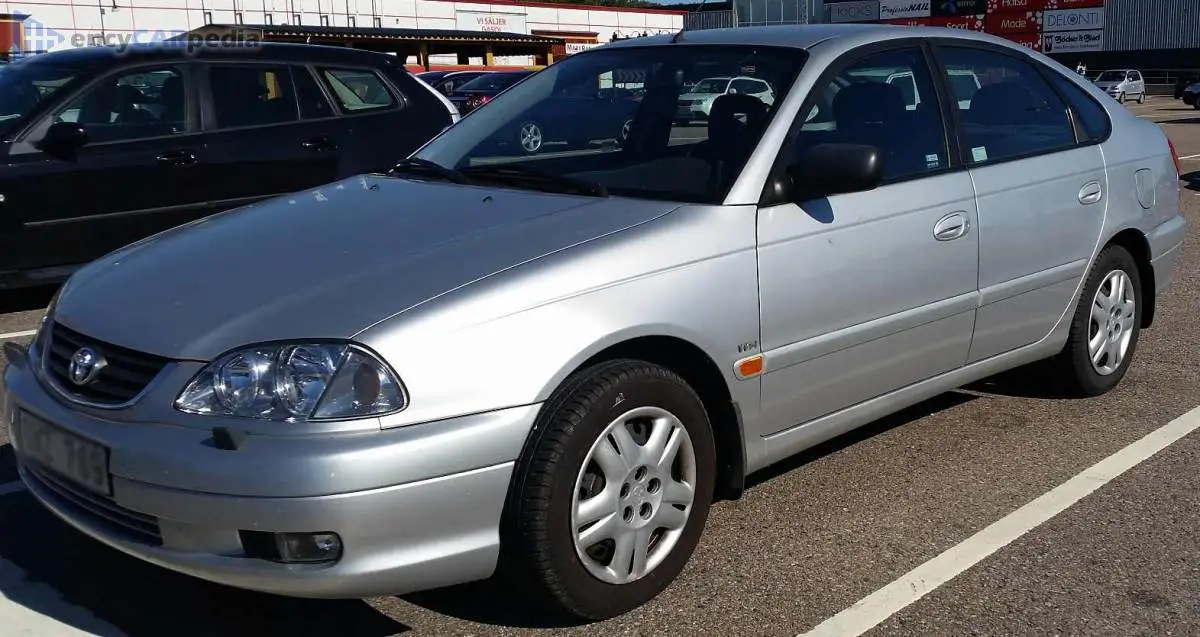 Toyota Avensis Avensis Liftback 1.8 Linea Sol 4