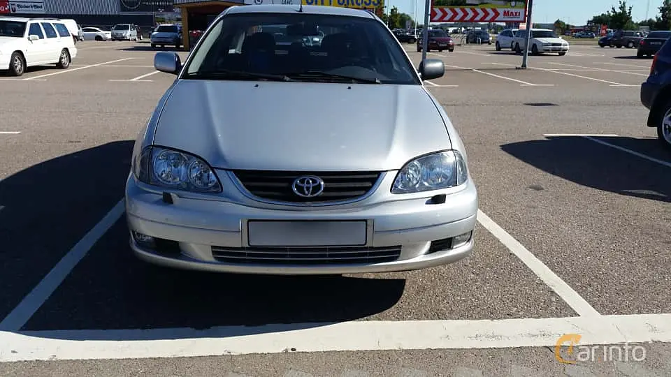 Toyota Avensis Avensis Liftback 1.8 Linea Terra 4