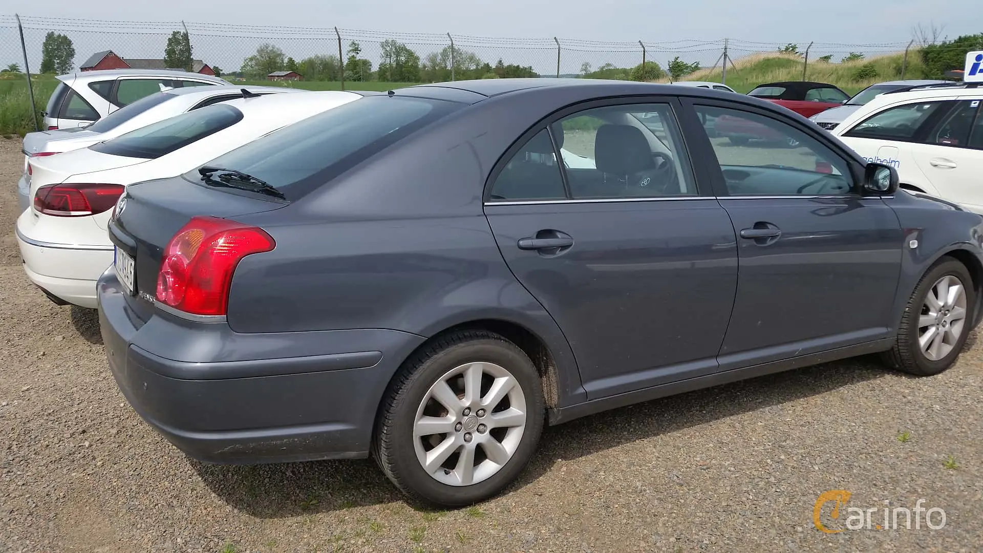 Toyota Avensis Avensis Liftback 2.0 Sol 0