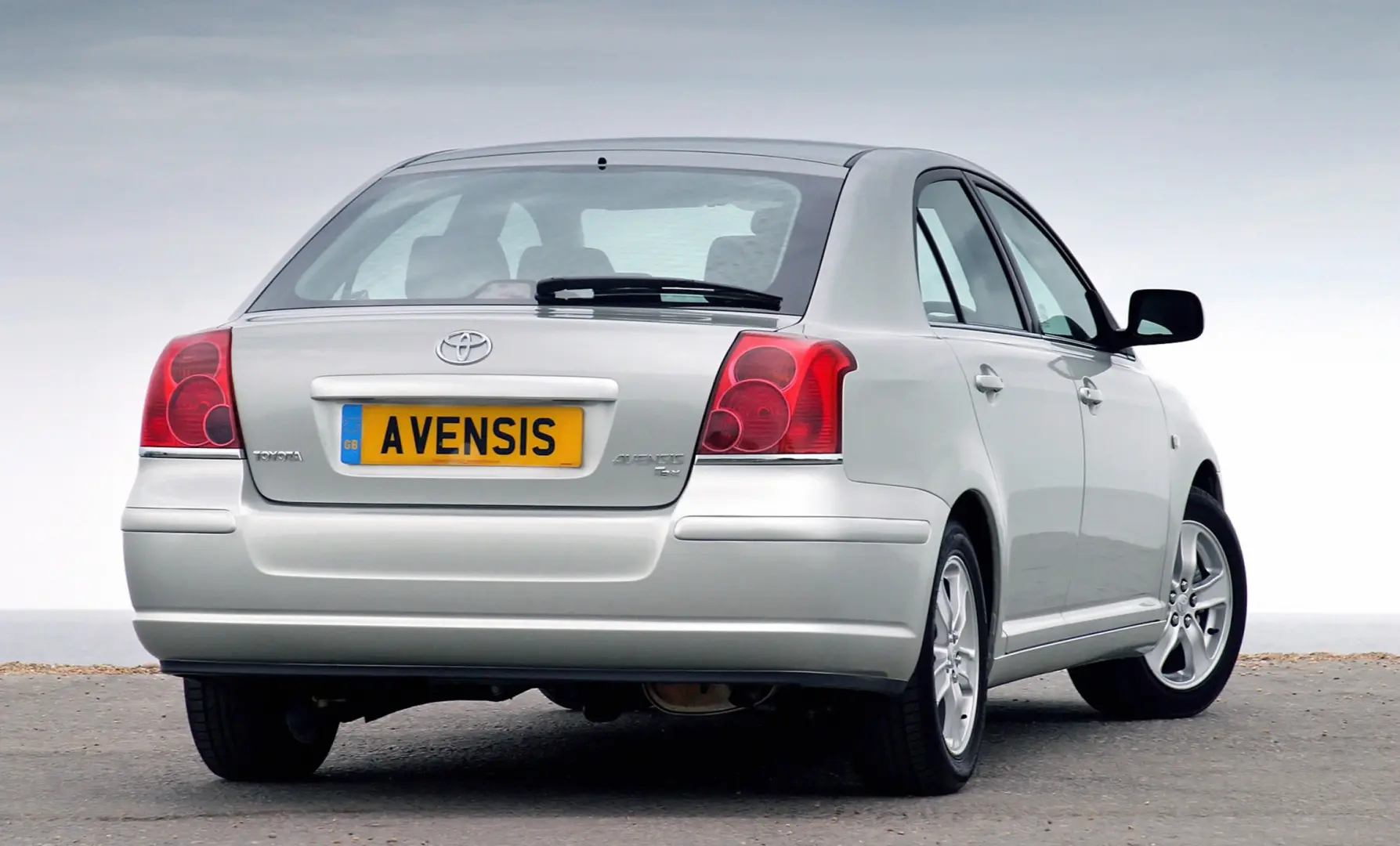 Toyota Avensis Avensis Liftback 2.0 D Sol Technic 0
