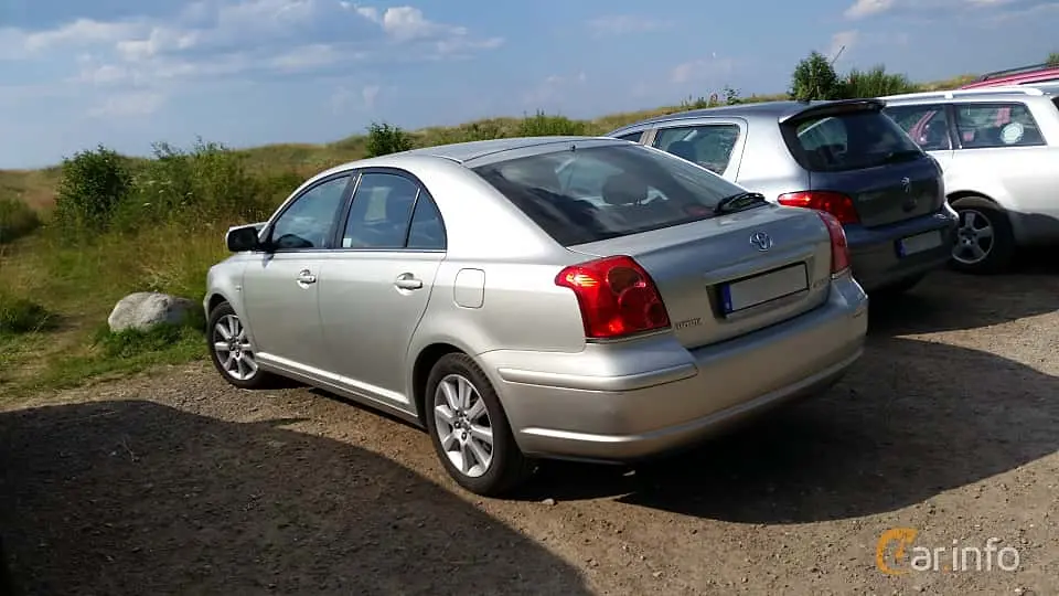 Toyota Avensis Avensis Liftback 2.0 Sol 6