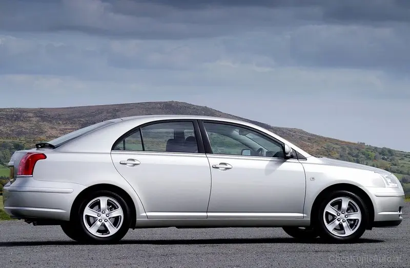 Toyota Avensis Avensis Liftback 2.0 Sol Plus 6