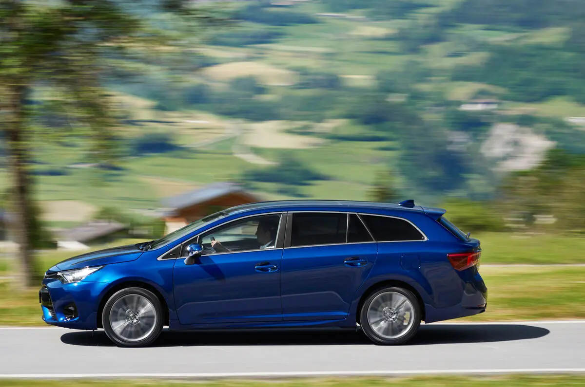 Toyota Avensis Avensis Touring Sports 1.6 D-4D Premium 7
