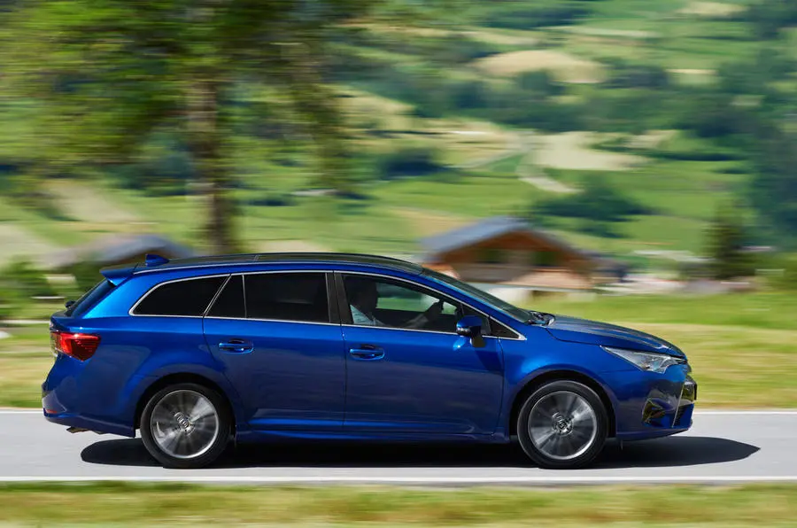 Toyota Avensis Avensis 1.6 D-4D Premium 5