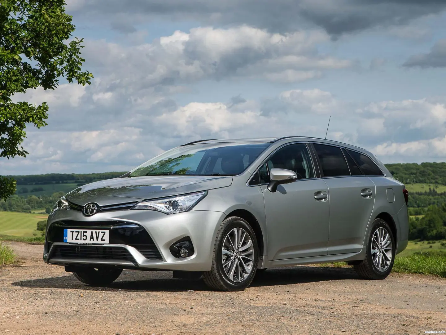 Toyota Avensis Avensis Touring Sports 2.0 D-4D Premium Plus 7