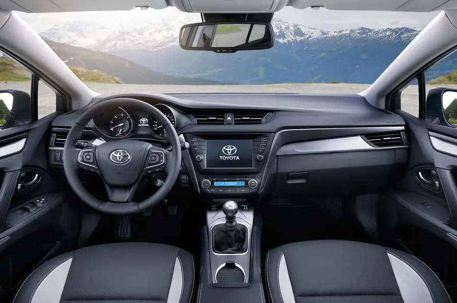 Toyota Avensis Avensis Touring Sports 2.0 Premium Plus Multidrive S 7