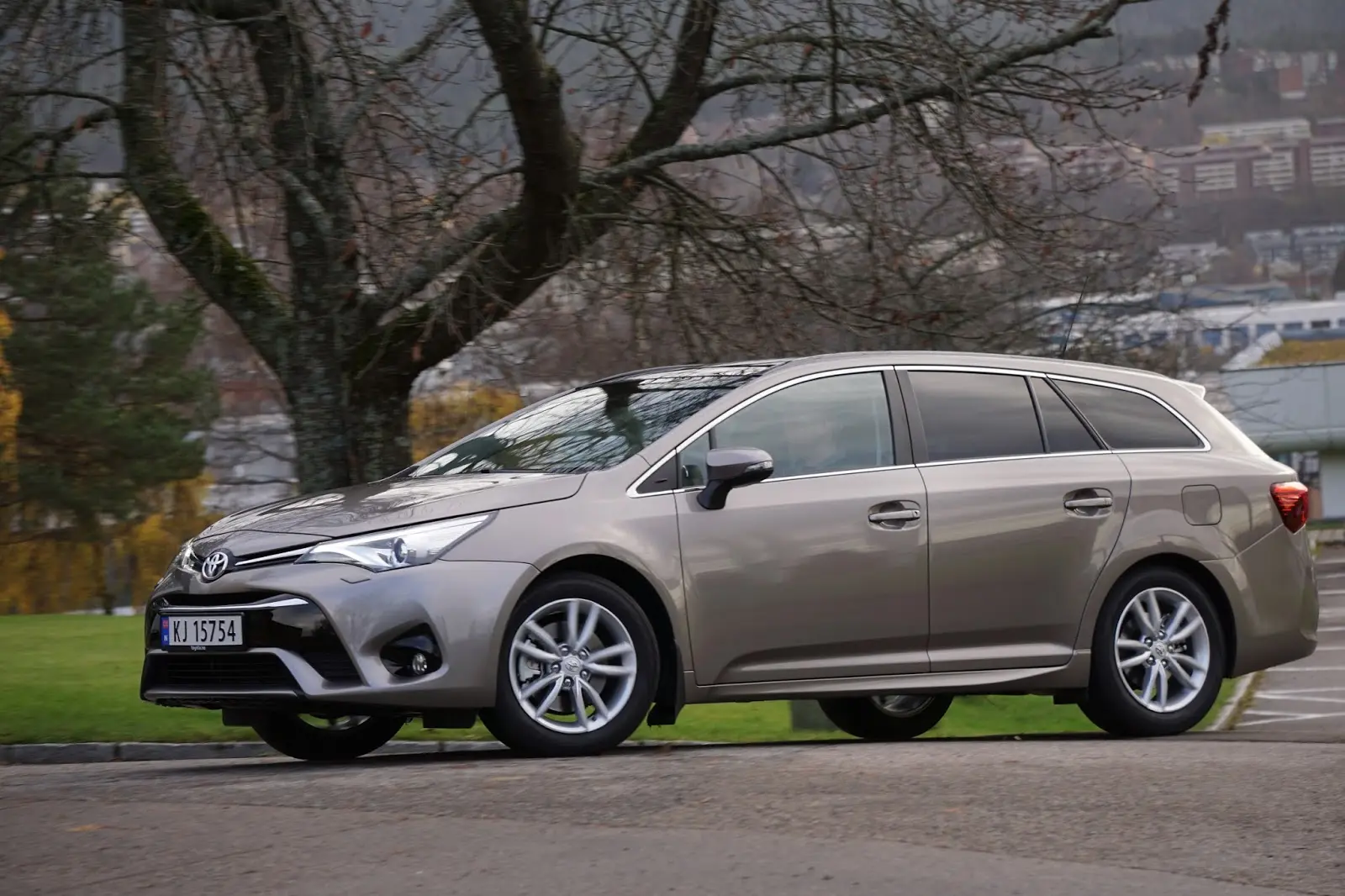 Toyota Avensis Avensis Touring Sports 2.0 Premium Plus Multidrive S 1