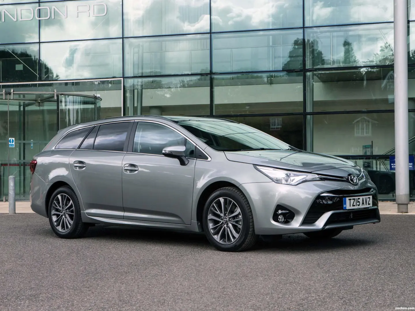 Toyota Avensis Avensis Touring Sports 2.0 Premium Plus Navi Multidrive S 7