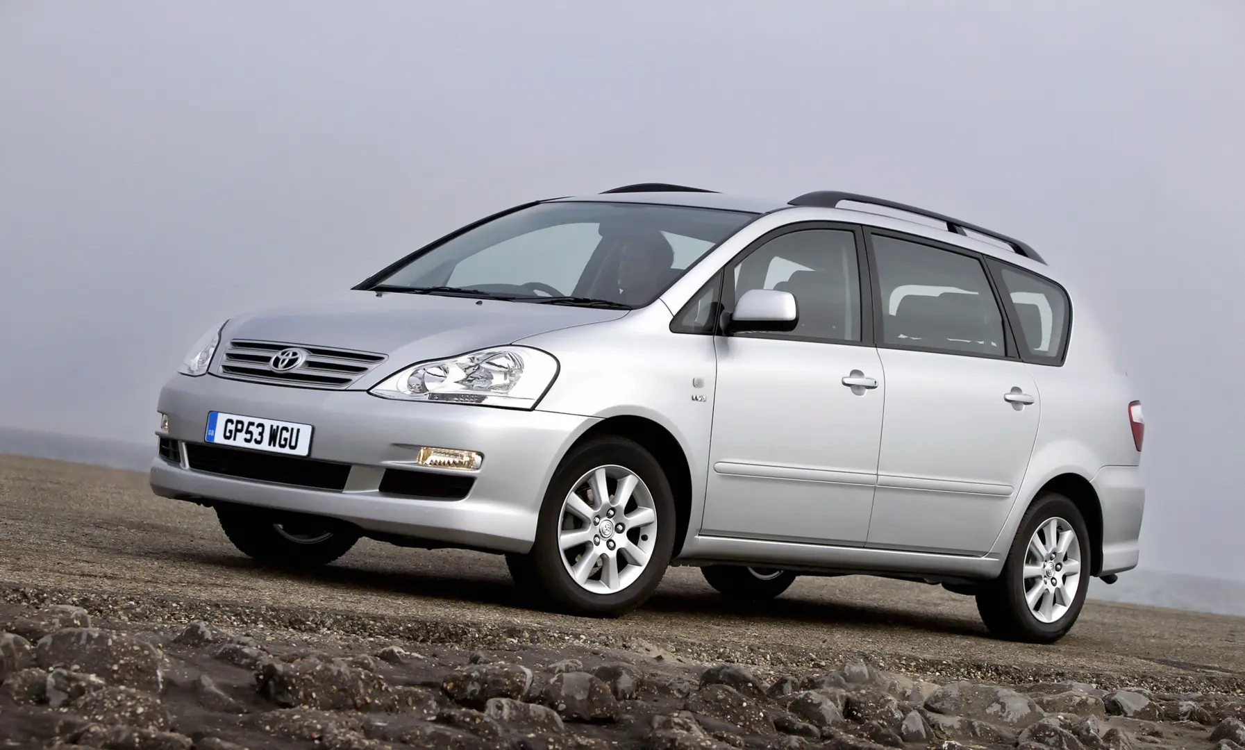 Toyota Avensis Avensis Verso 2.0 D 6
