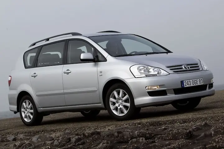 Toyota Avensis Avensis Verso 2.0 D Sol 0