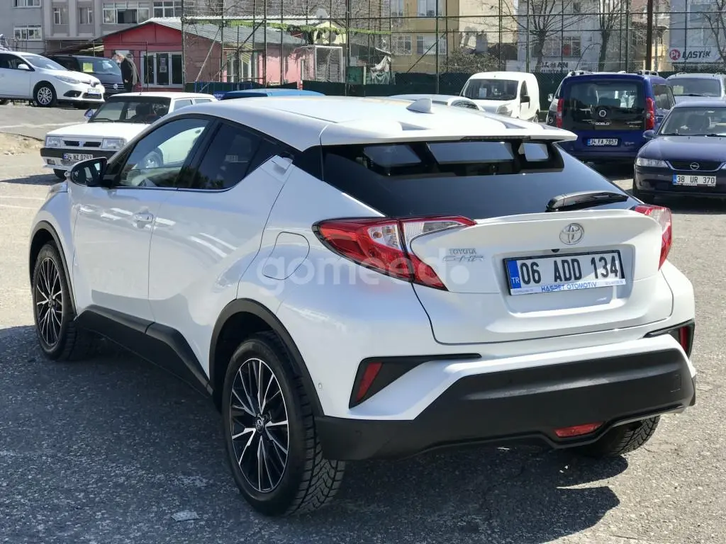 Toyota C-HR C-HR 1.2 Turbo 4x2 Dynamic Premium Multidrive S 3