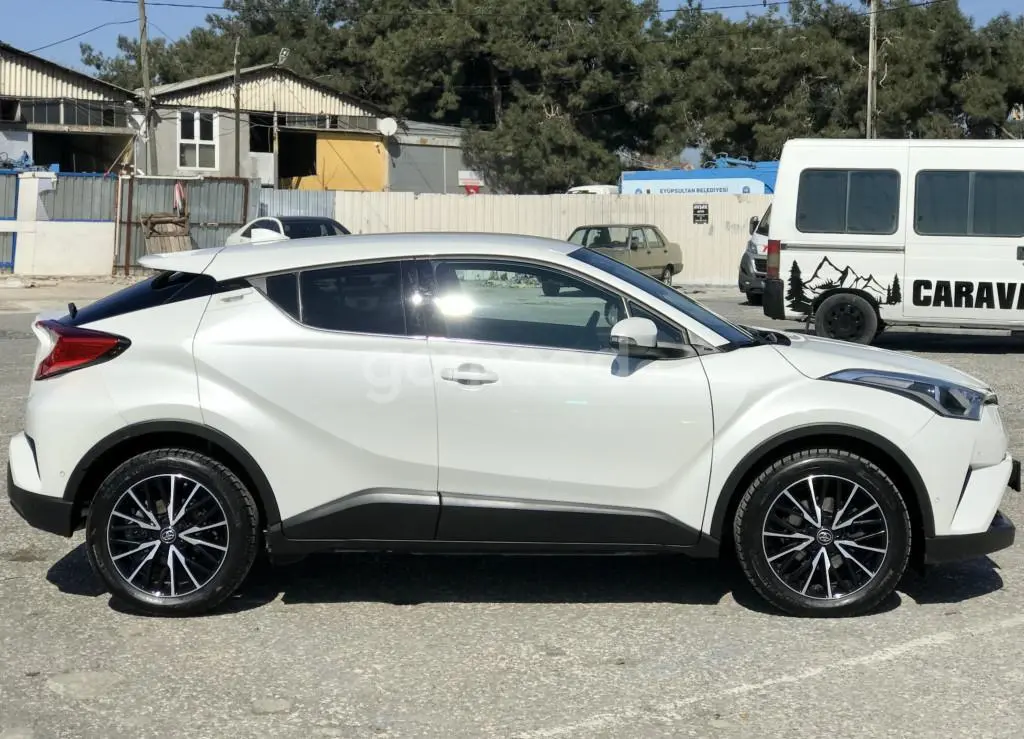 Toyota C-HR C-HR 1.2 Turbo 4x2 Dynamic Premium Multidrive S 4