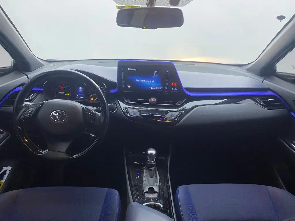 Toyota C-HR C-HR 1.2 Turbo 4x2 Dynamic Multidrive S 6