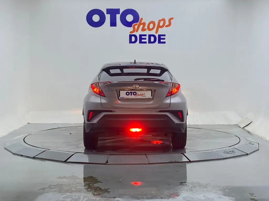 Toyota C-HR C-HR 1.2 Turbo 4x2 Dynamic Multidrive S 6