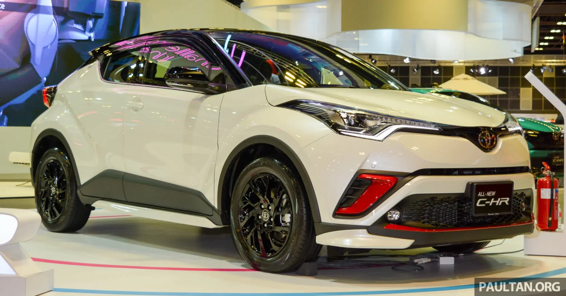 Toyota C-HR C-HR 1.2 Turbo 4x2 Dynamic + Safety Sense Multidrive S 4