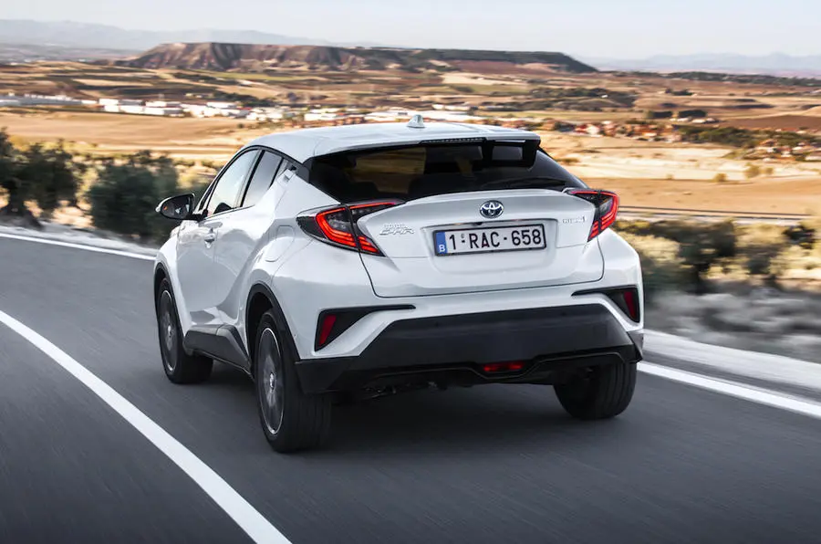 Toyota C-HR C-HR 1.8 Hybrid 4x2 Dynamic Navi e-CVT 3