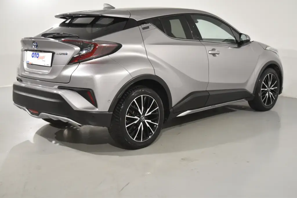 Toyota C-HR C-HR 1.8 Hybrid 4x2 Diamond Navi e-CVT 7