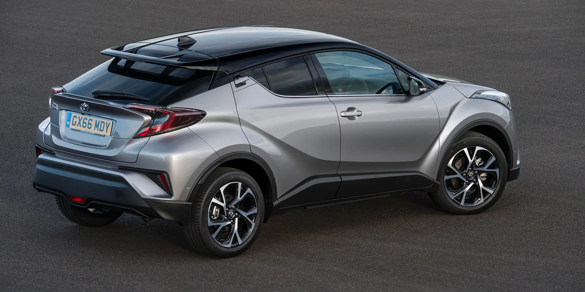 Toyota C-HR C-HR 1.8 Hybrid 4x2 Dynamic + Safety Sense e-CVT 7