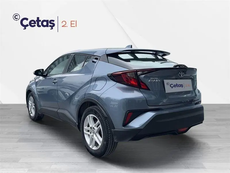 Toyota C-HR C-HR 1.8 Hybrid 4x2 Flame e-CVT 3