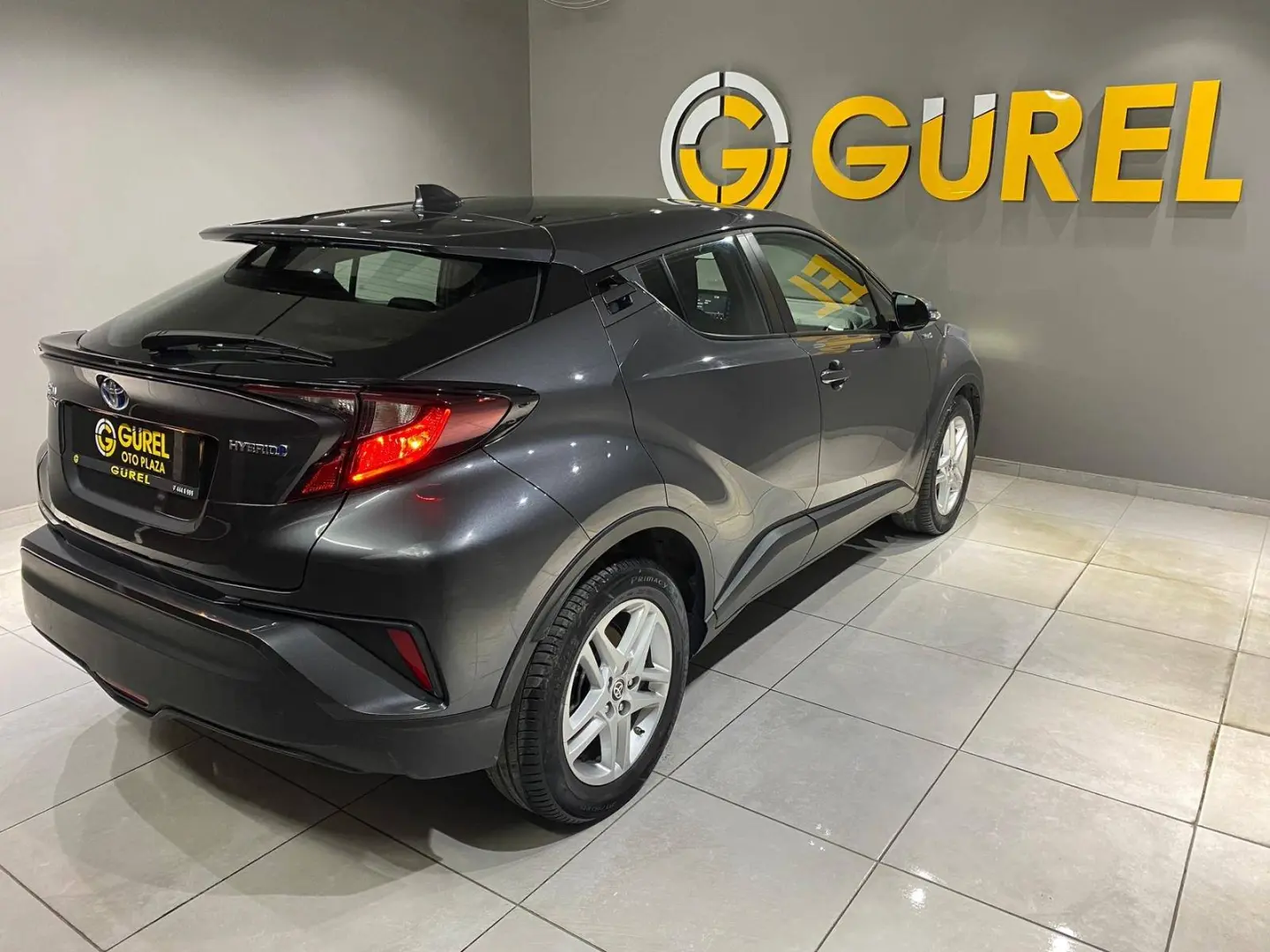 Toyota C-HR C-HR 1.8 Hybrid 4x2 Flame e-CVT 6