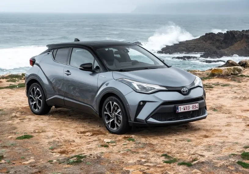 Toyota C-HR C-HR 1.8 Hybrid 4x2 Flame e-CVT 3