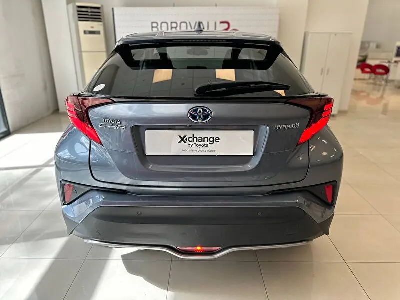 Toyota C-HR C-HR 1.8 Hybrid 4x2 Passion e-CVT 4
