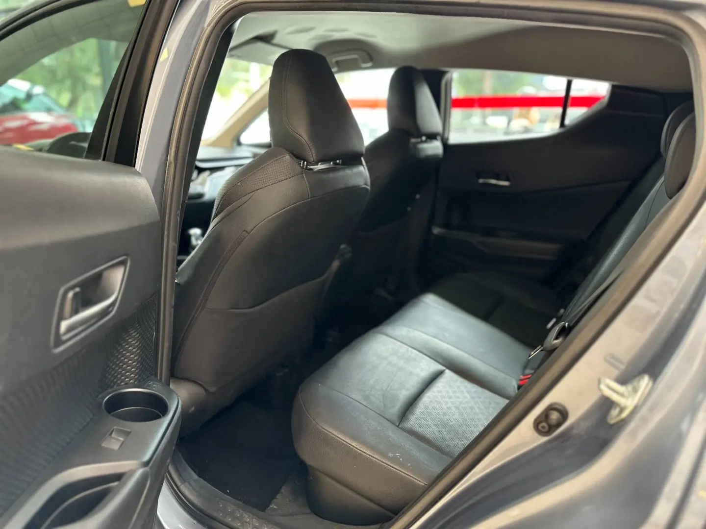 Toyota C-HR C-HR 1.8 Hybrid 4x2 Passion e-CVT 6