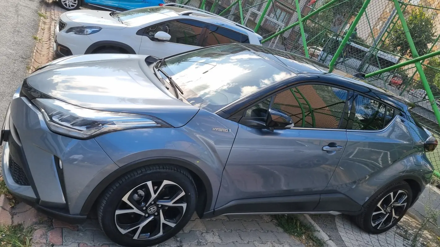 Toyota C-HR C-HR 1.8 Hybrid 4x2 Passion e-CVT 7