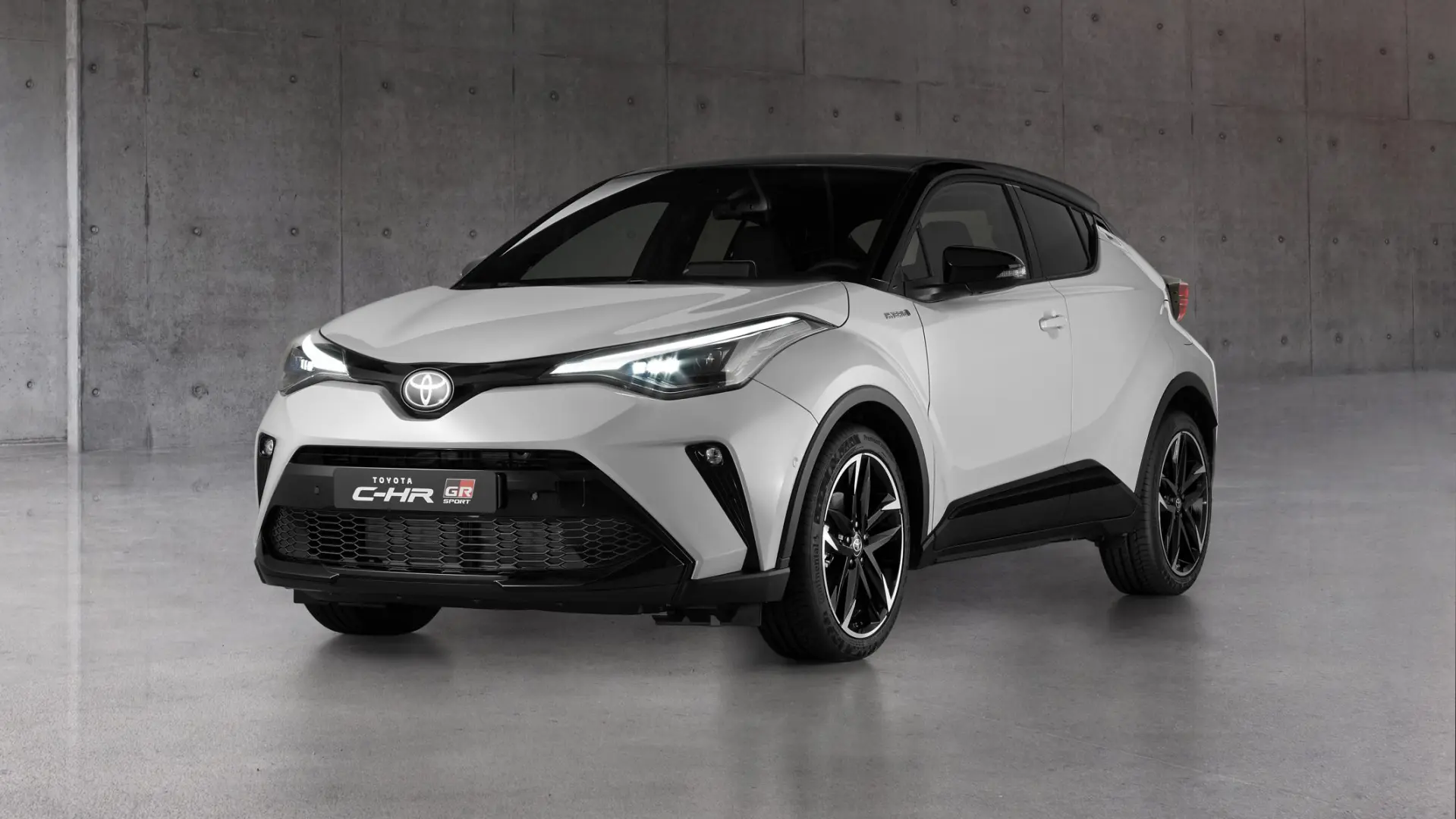 Toyota C-HR C-HR 1.8 Hybrid 4x2 Passion e-CVT Siyah Tavan 6