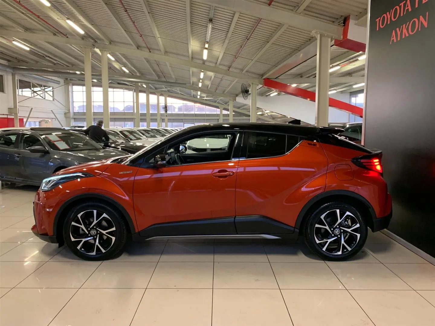 Toyota C-HR C-HR 1.8 Hybrid 4x2 Passion X-Pack e-CVT Siyah Tavan 7