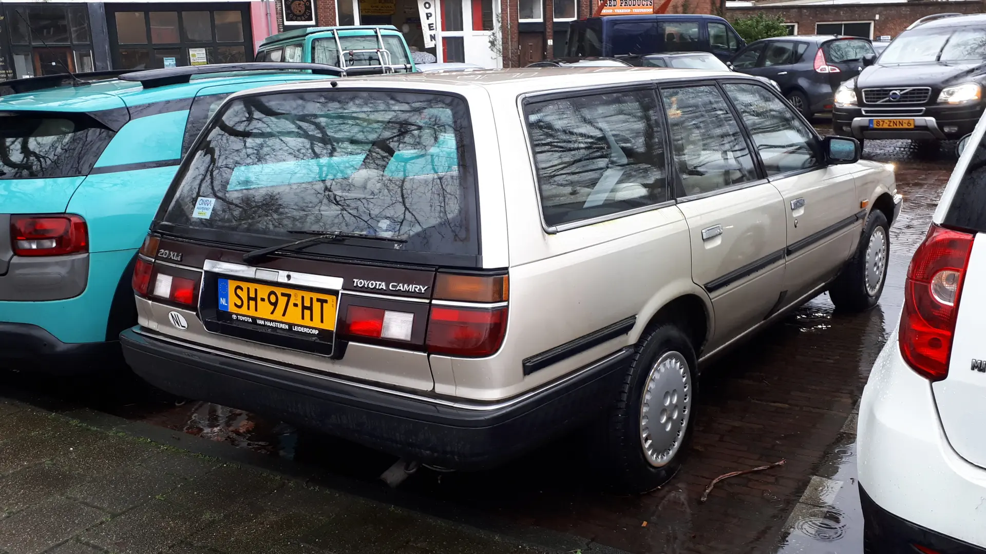 Toyota Camry Camry 2.0 XLi 4
