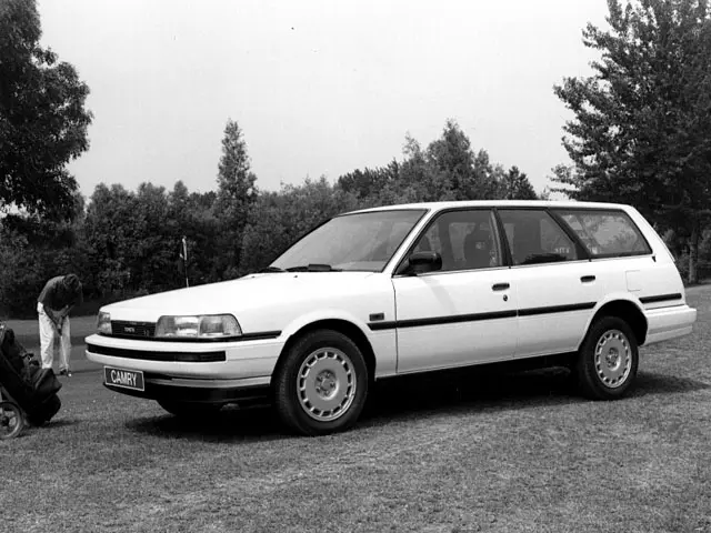 Toyota Camry Camry 2.0 XLi 4