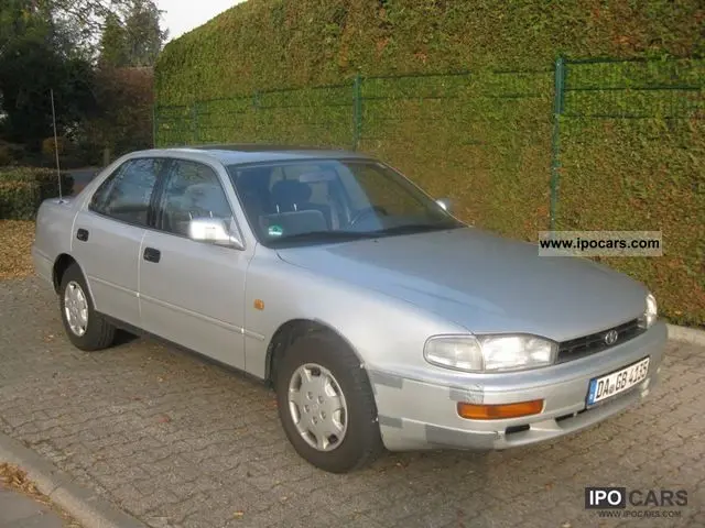 Toyota Camry Camry 2.2 GL 7
