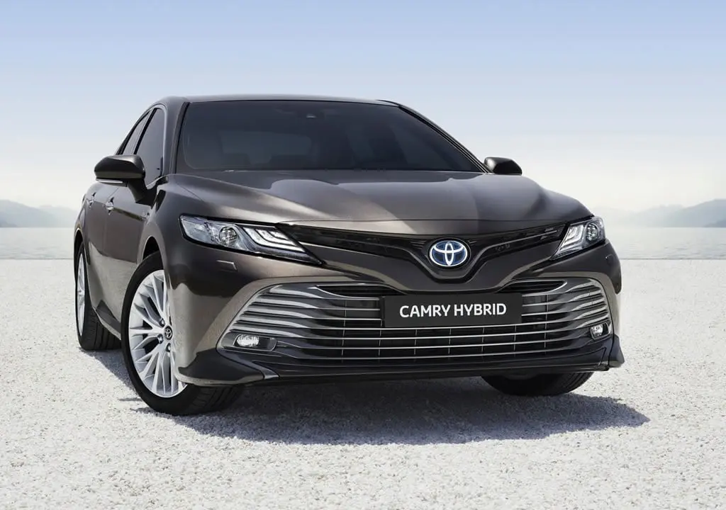 Toyota Camry Camry 2.5 Hybrid Passion e-CVT 4