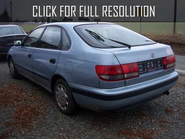 Toyota Carina Carina Liftback 1.6 GLi 0