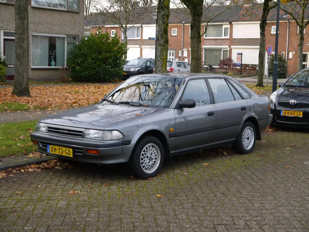 Toyota Carina Carina Liftback 1.6 XLI 3