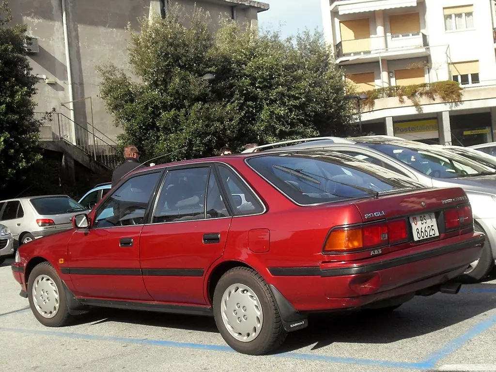 Toyota Carina Carina Liftback 2.0 GLI 0
