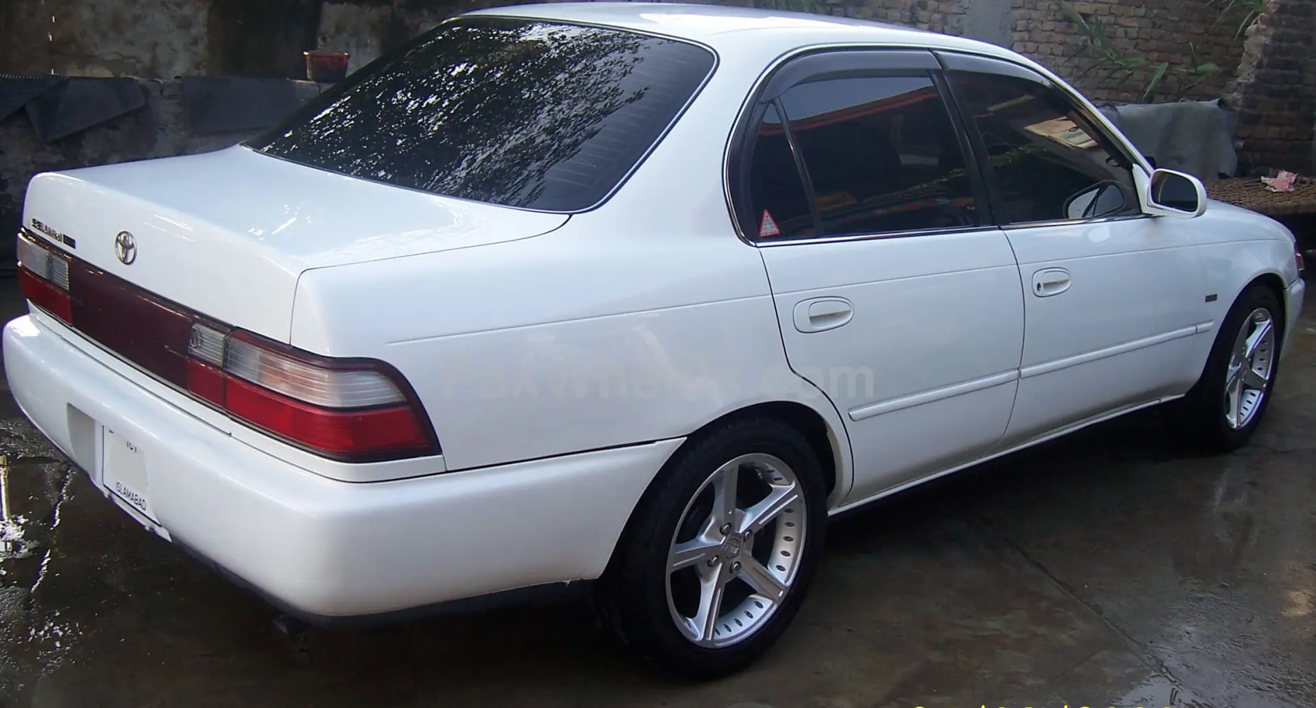 Toyota Corolla Corolla 1.3 XE 6