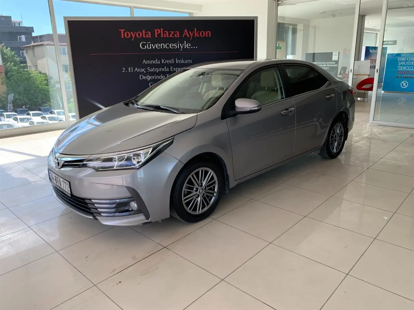 Toyota Corolla Corolla 1.4 D-4D Advance Navigation M/M 2