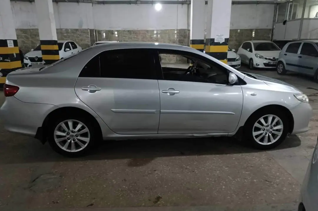 Toyota Corolla Corolla 1.4 D-4D Comfort 6