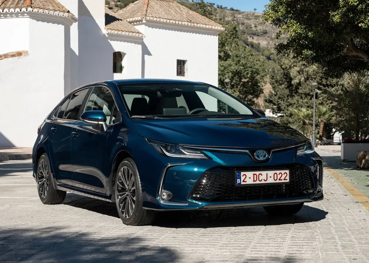 Toyota Corolla Corolla 1.8 Hybrid Flame e-CVT 2