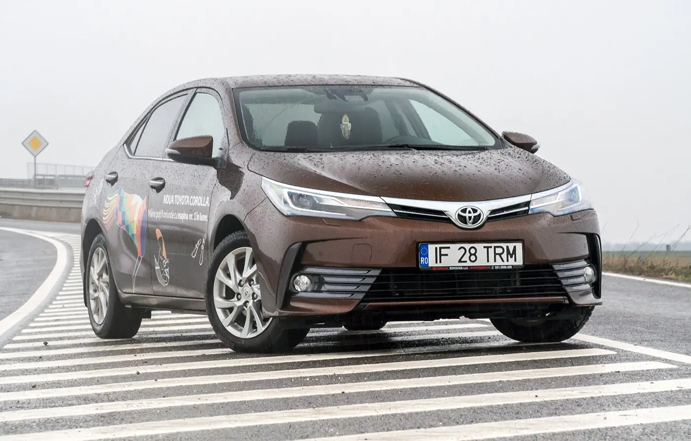 Toyota Corolla Corolla 1.6 Active Multidrive S 3